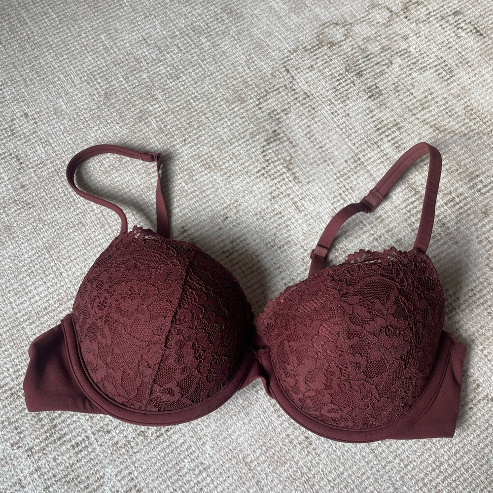 SKIMS Lace Bra in Deep Brown